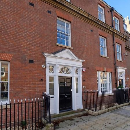 The Presidential Suite, With Free Parking! York Exterior photo