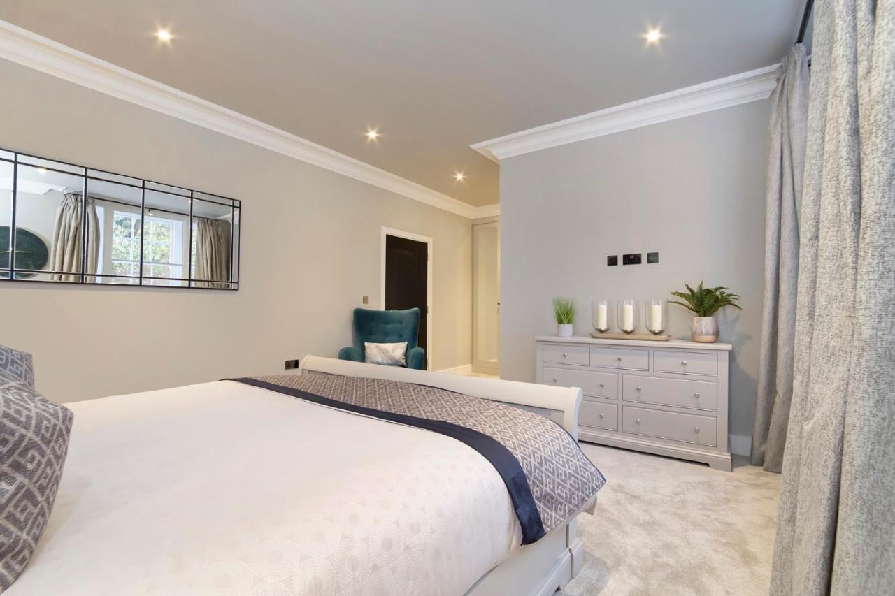 The Presidential Suite, With Free Parking! York Exterior photo