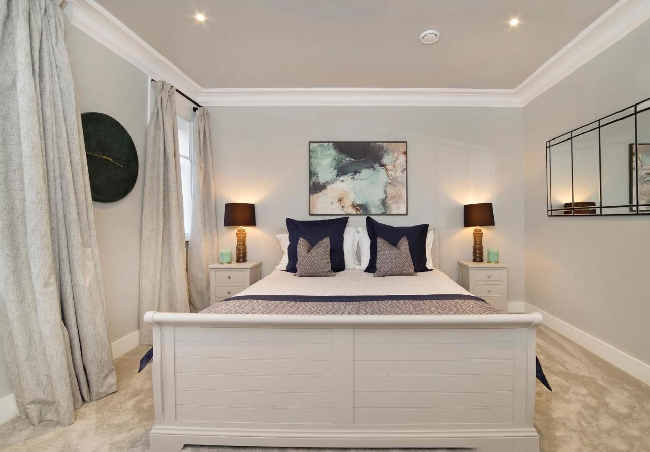 The Presidential Suite, With Free Parking! York Exterior photo
