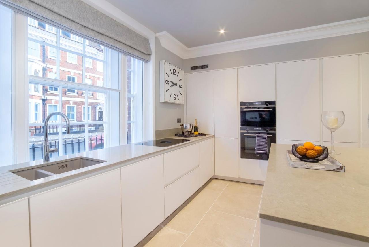 The Presidential Suite, With Free Parking! York Exterior photo